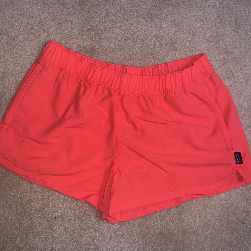 NWT Women’s Patagonia Barely Baggies